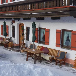 Hotel Beim Nuihausa, Reit im Winkl